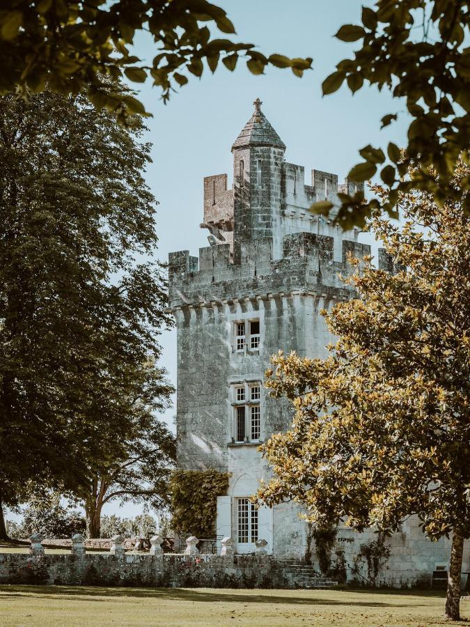 Chateau De Crazannes Exterior foto
